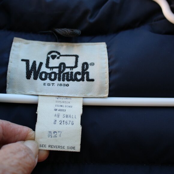 Woolrich Down Nylon Quilted Youth Vest Navy Blue Small Snaps Pockets High & Low - Picture 7 of 7